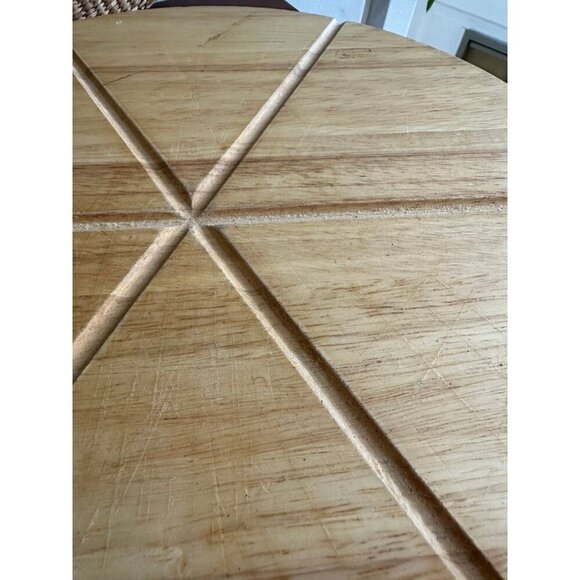 Wooden Pizza Cutting Board - Picture 6 of 9